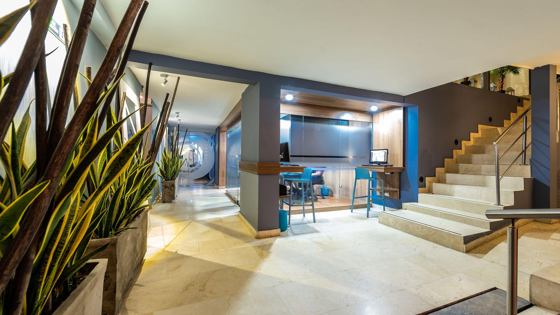 Hotel The Blue