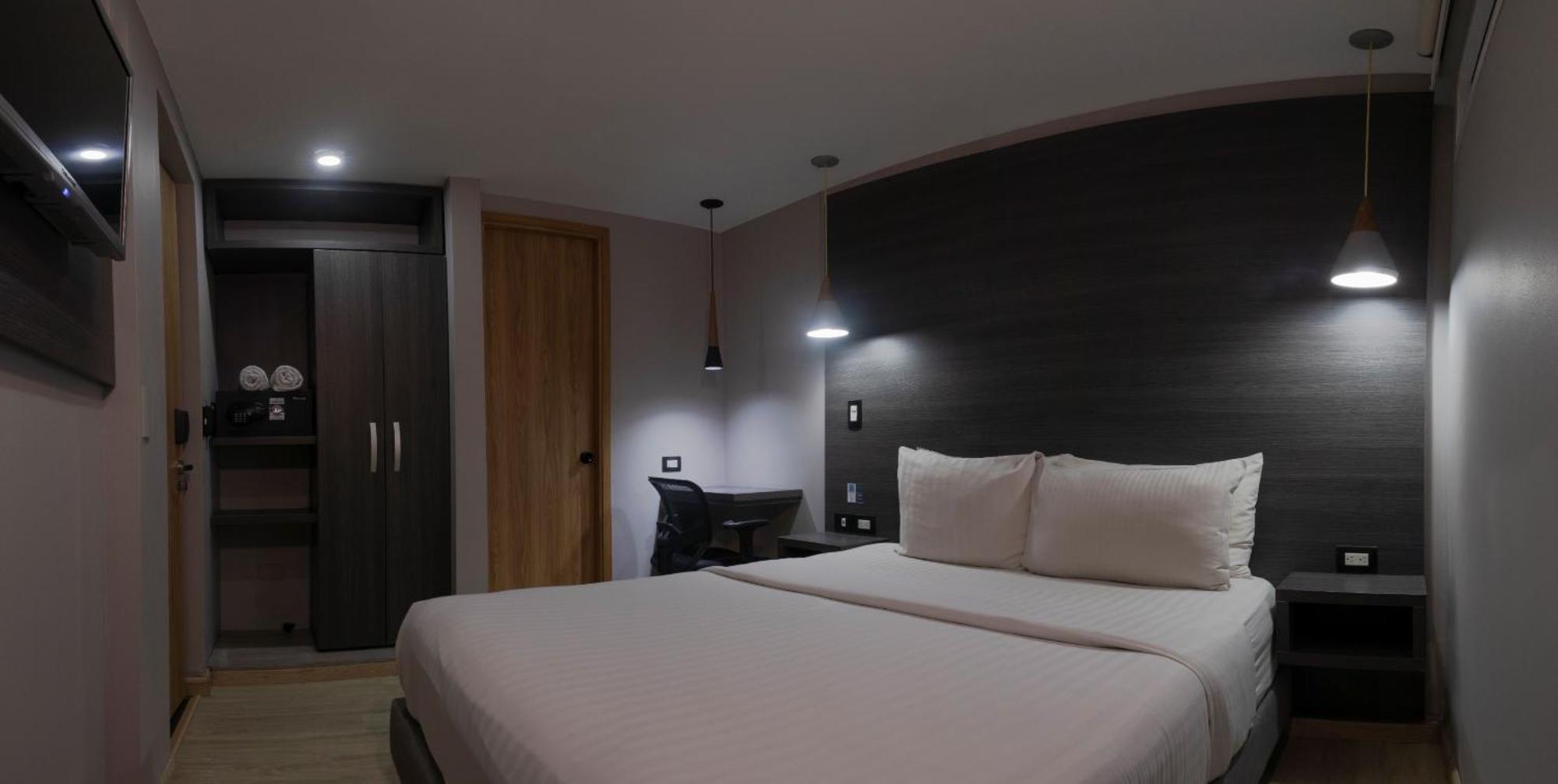 Hotel The Blue